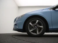 Volvo V40 2 88kW thumbnail