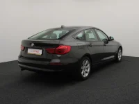 BMW 318 2 100kW thumbnail