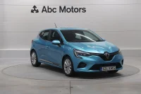 Renault Clio Intens E-TECH Hybrid 1.6 67kW thumbnail