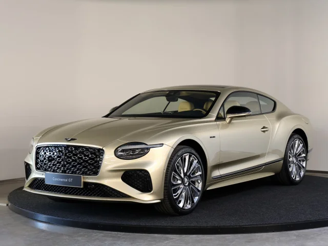 Image of Bentley Continental GT MULLINER V8 HYBRID 4 575kW