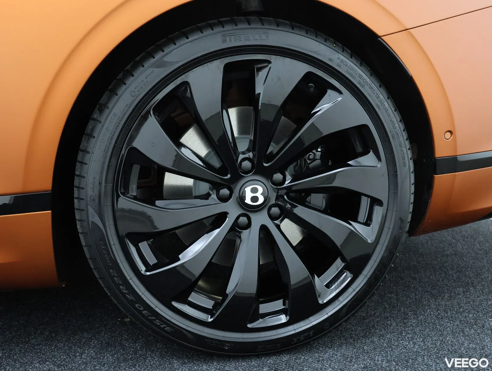 Bentley Continental GT AZURE V8 HYBRID 4 500kW