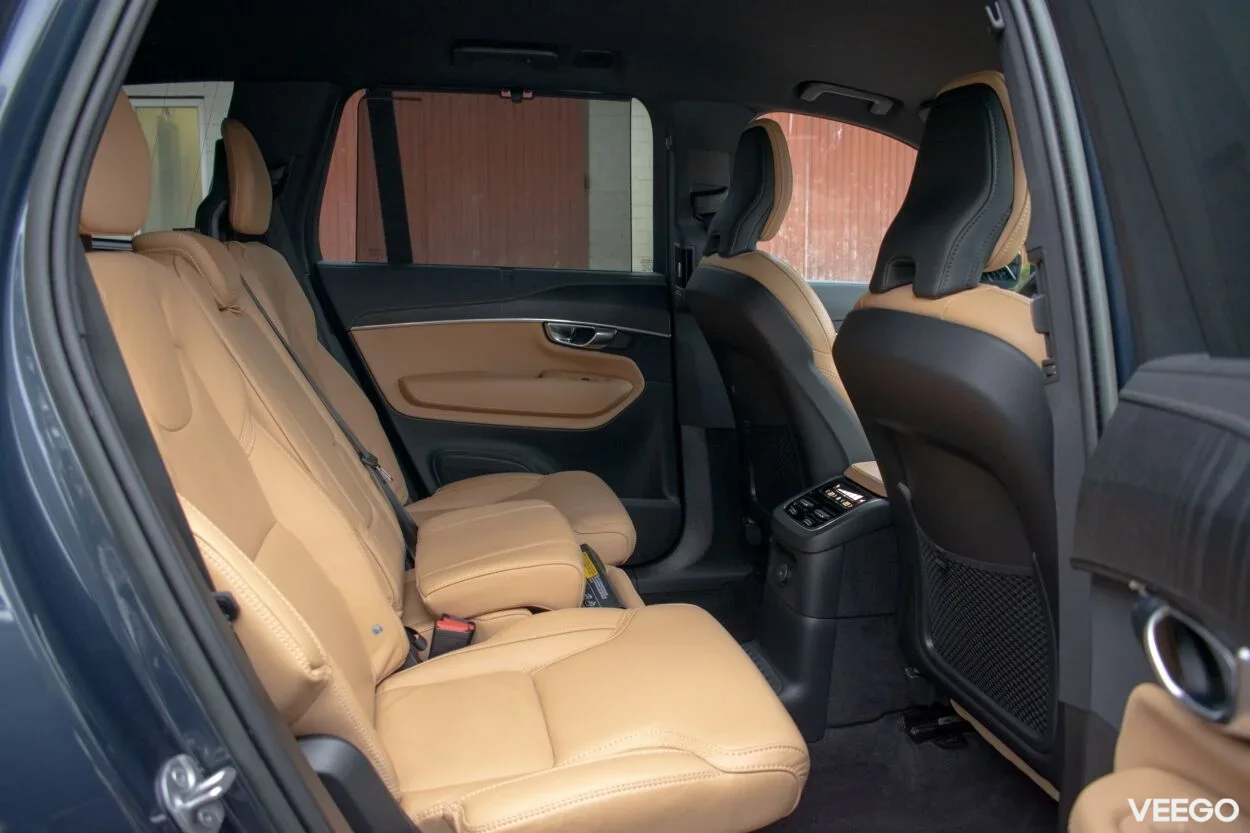 Volvo XC90 7s Dark Long Range MY2023 2 335kW