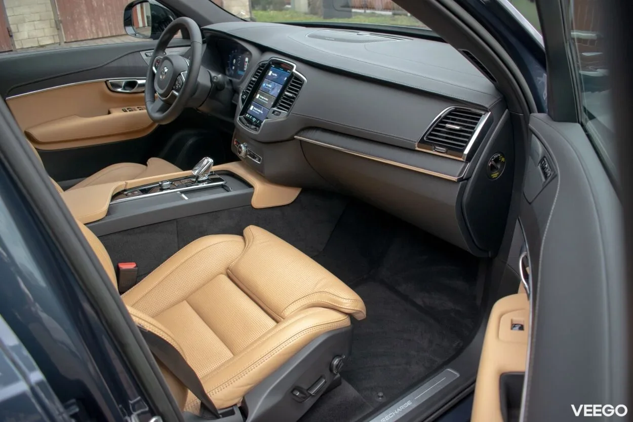 Volvo XC90 7s Dark Long Range MY2023 2 335kW