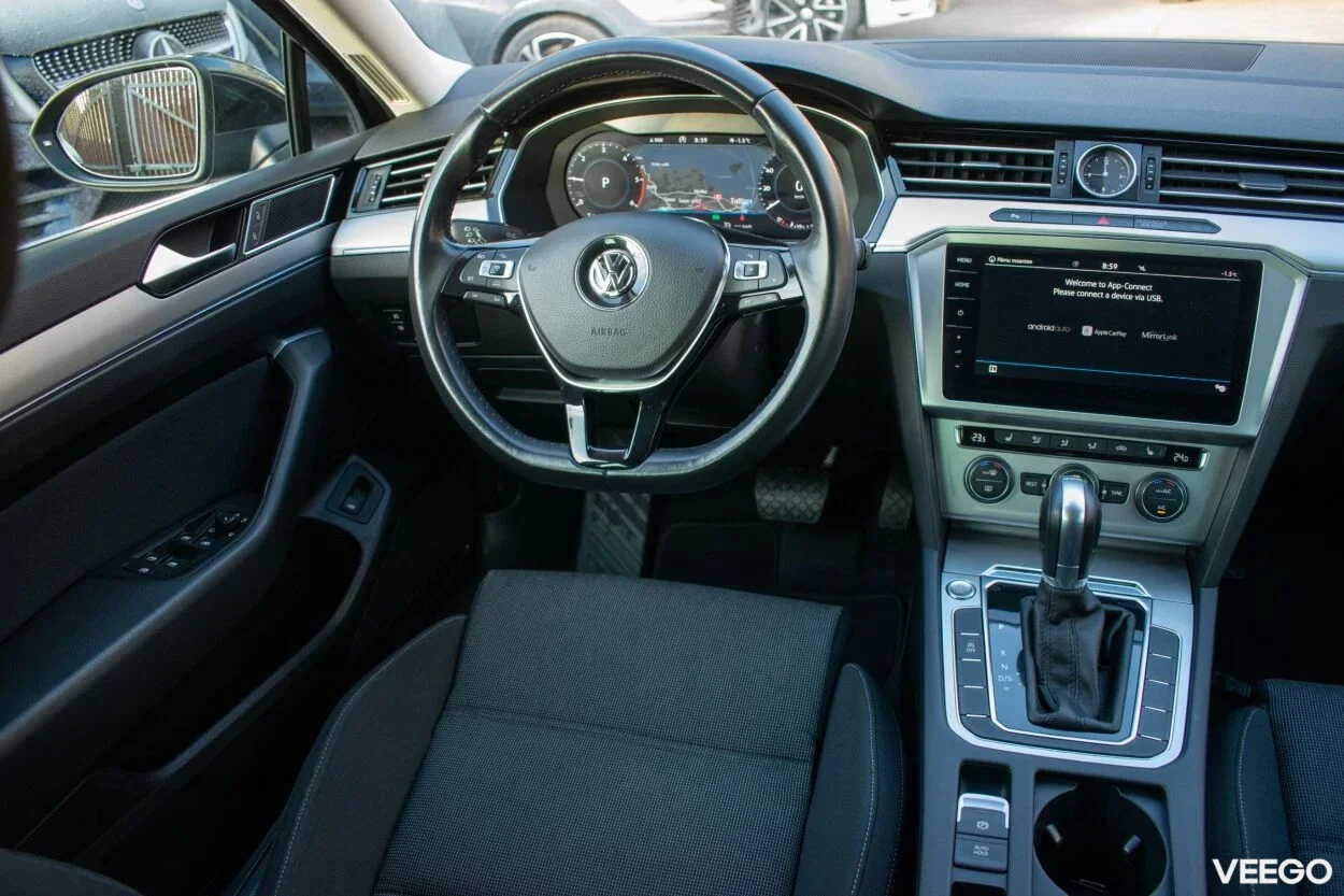 Volkswagen Passat Business Assist Wagon 1.6 88kW