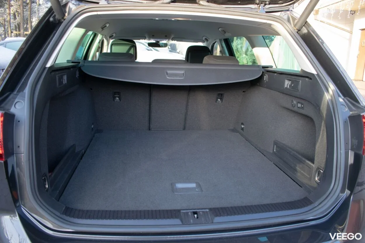 Volkswagen Passat Business Assist Wagon 1.6 88kW