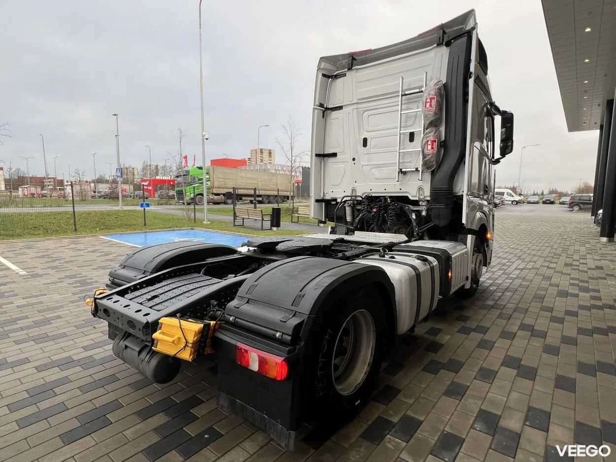 Mercedes-Benz Actros 1845L BigSpace 12.8 331kW