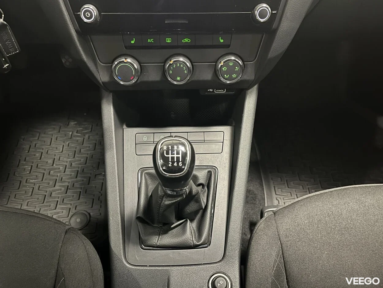 Skoda Octavia HB Active STYLE FL 6-k  manuaal 1 85kW