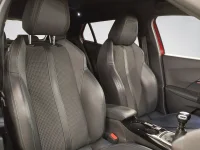 Peugeot 2008 Allure BlueHDi 100 75kW thumbnail