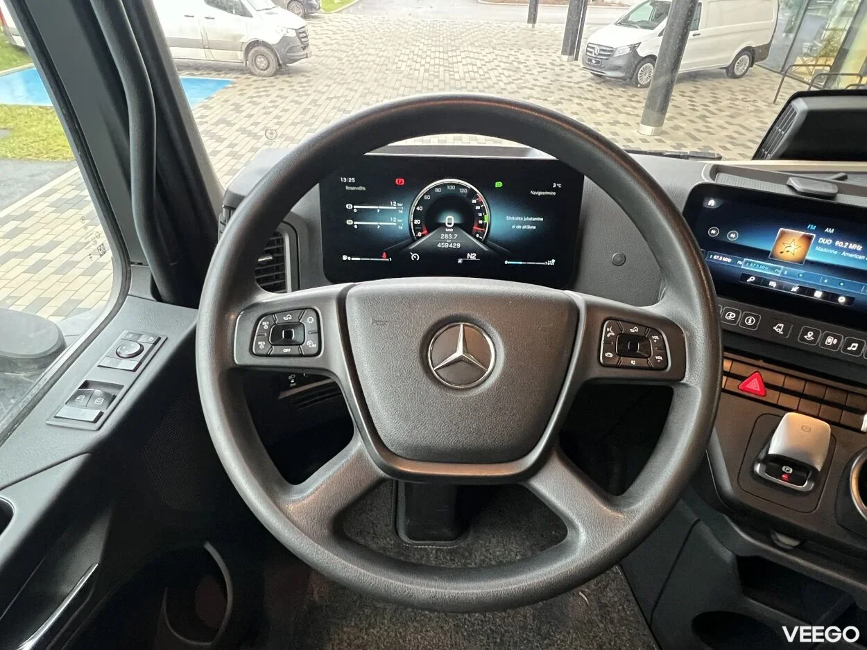 Mercedes-Benz Actros 1845L BigSpace 12.8 331kW