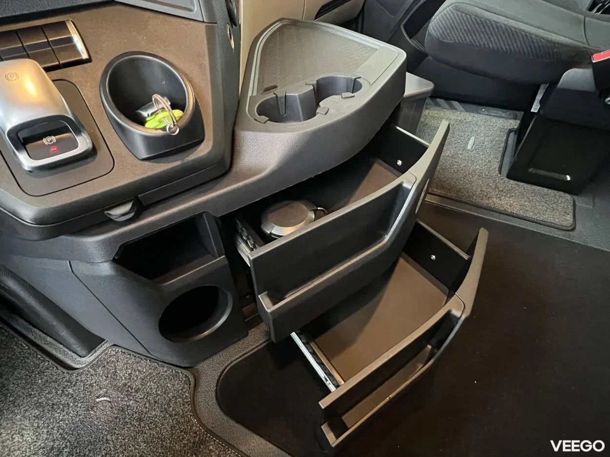 Mercedes-Benz Actros 1845L BigSpace 12.8 331kW