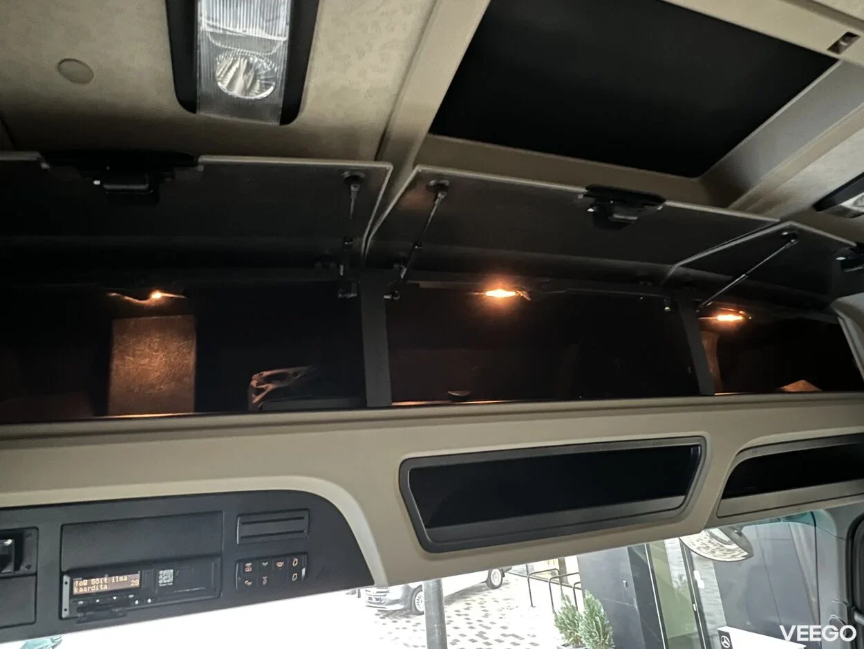 Mercedes-Benz Actros 1845L BigSpace 12.8 331kW