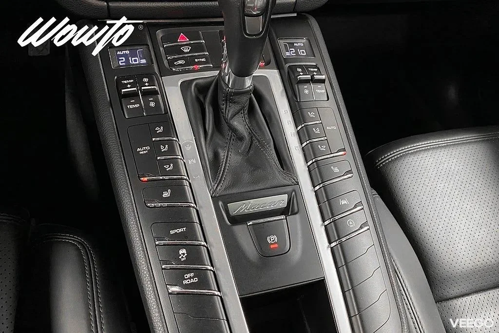 Porsche Macan PDK 245HK Pano/BOSE/Navi/Värmare/Drag 180kW