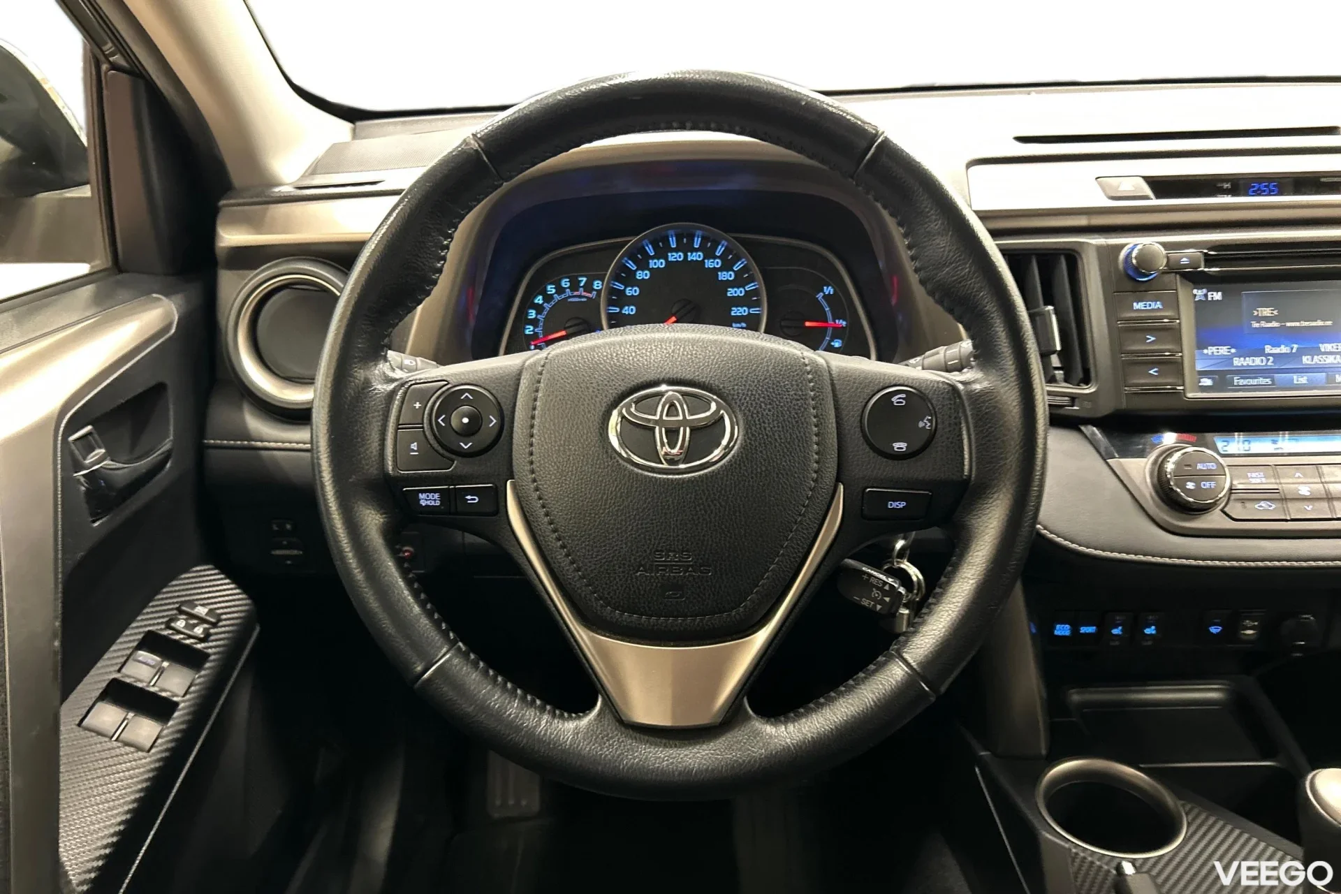 Toyota RAV4 LUXURY 2 111kW