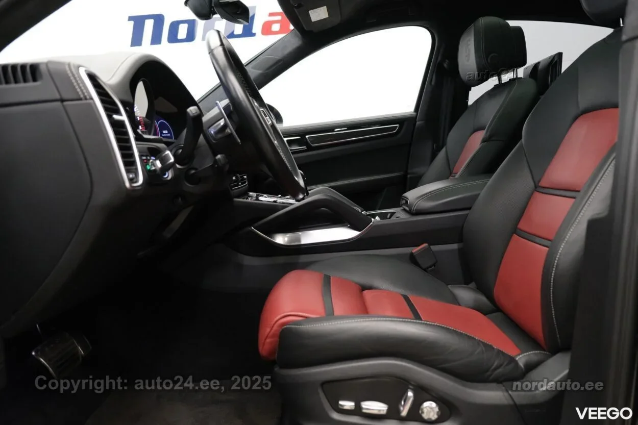 Porsche Cayenne Turbo S - 4 500kW