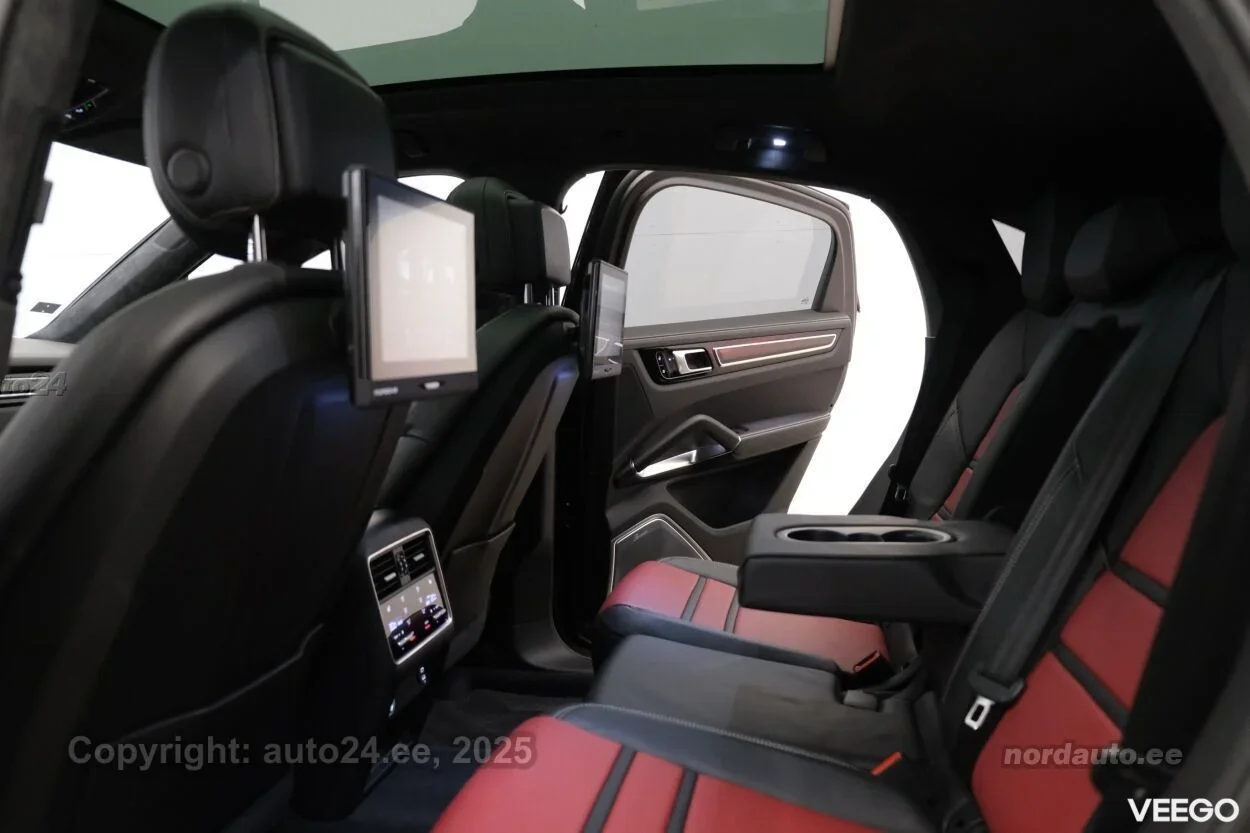 Porsche Cayenne Turbo S - 4 500kW