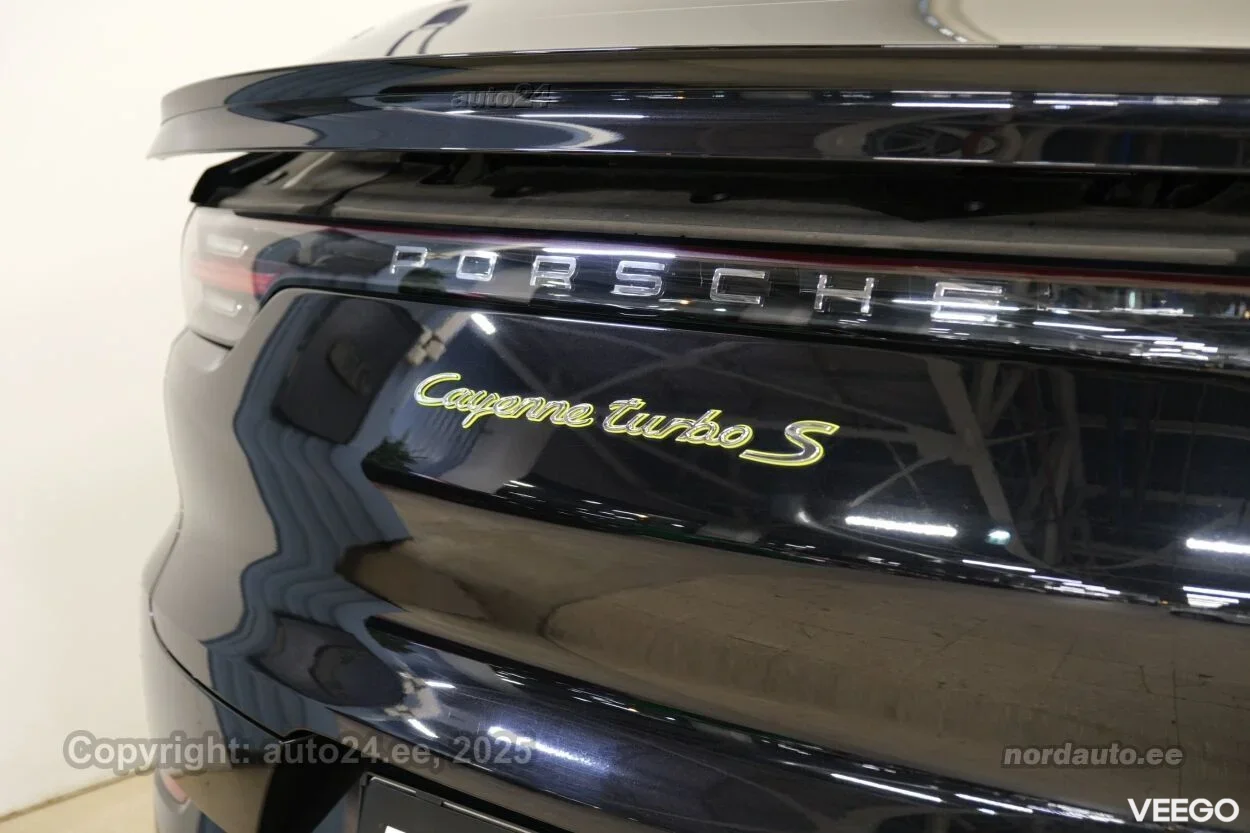Porsche Cayenne Turbo S - 4 500kW