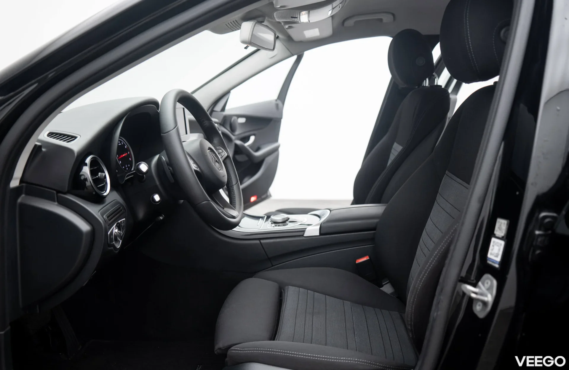 Mercedes-Benz C180 Avantgarde 1.6 115kW