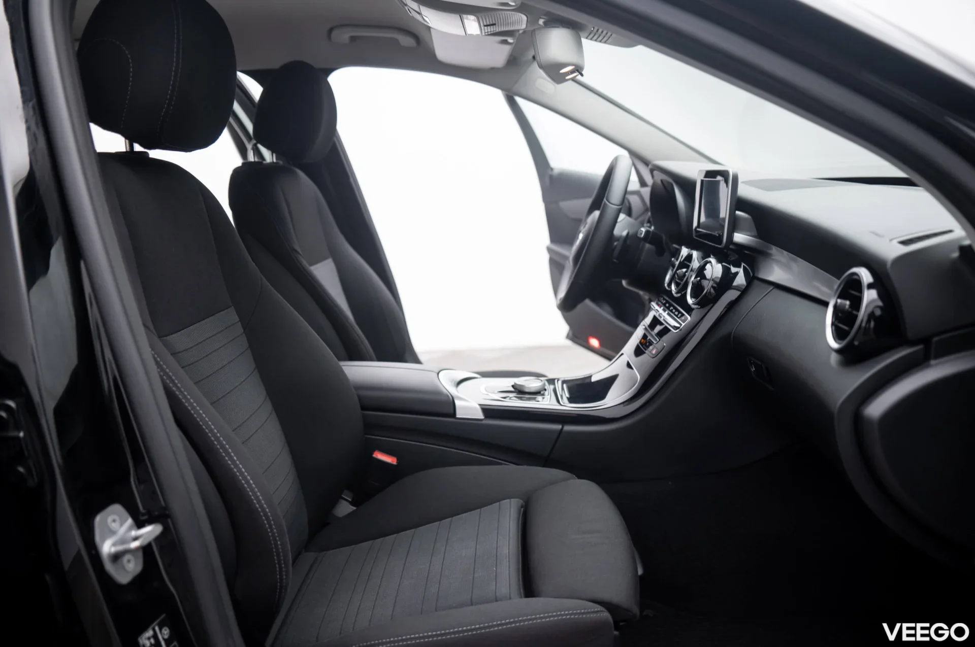 Mercedes-Benz C180 Avantgarde 1.6 115kW