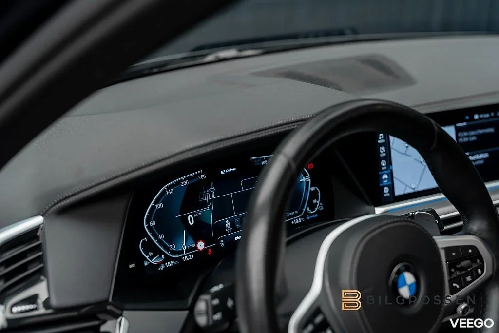 BMW X5 xDrive45e iPerformance 394hk M Sport Pano H/K  360 290kW