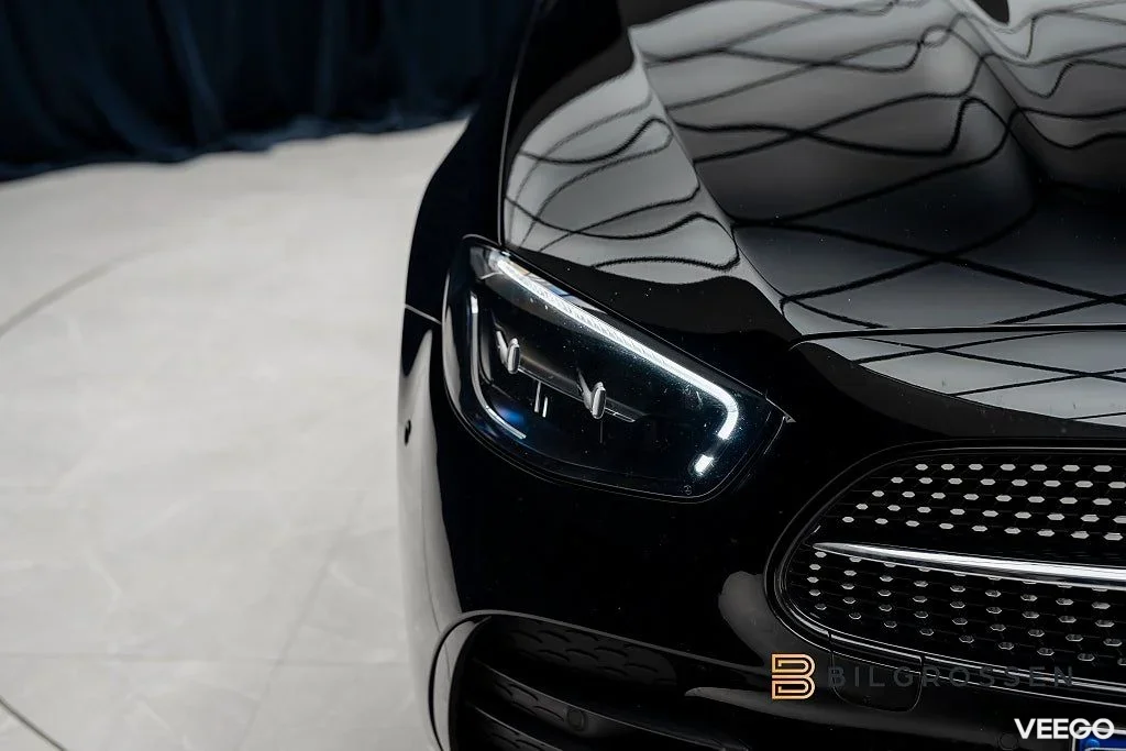 Mercedes-Benz E300 T de 306hk AMG Premium Plus P-Värm Drag 225kW