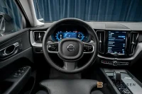 Volvo XC60 Recharge T6 AWD Plus Dark Panorama Drag 257kW thumbnail