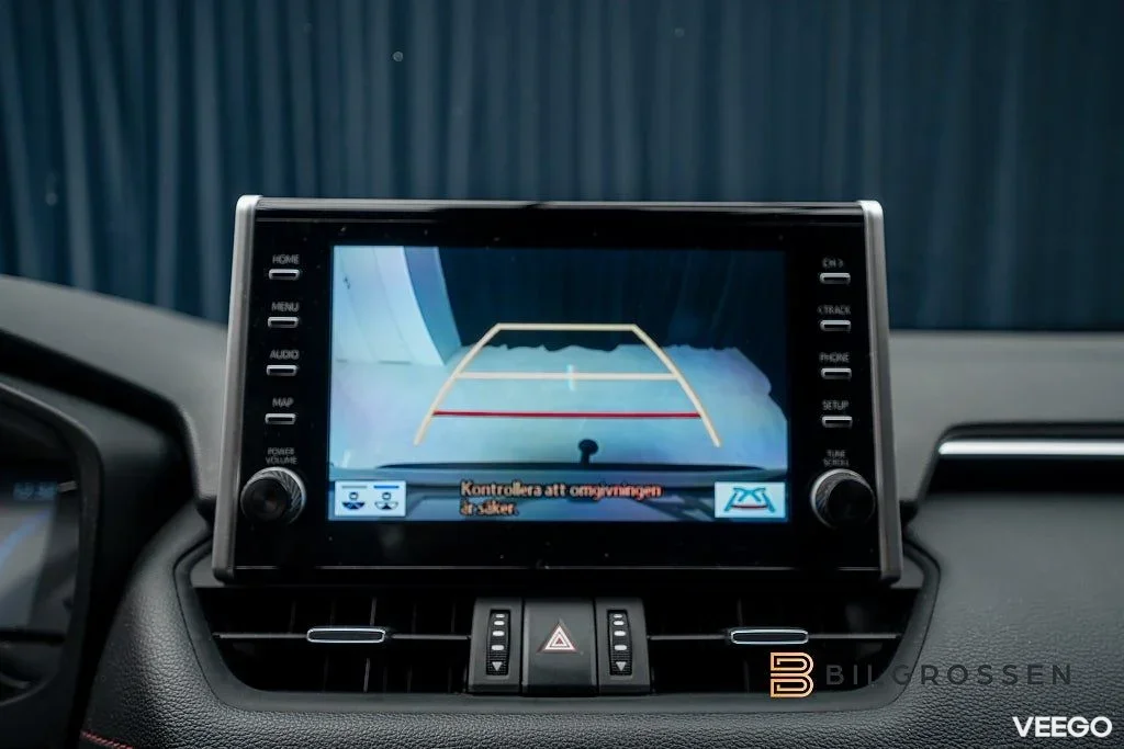 Toyota RAV4 Plug in AWD-i 306hk Style Drag B-Kamera MOMS 225kW