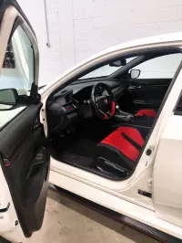 Honda Civic Type-R 2.0 235kW thumbnail