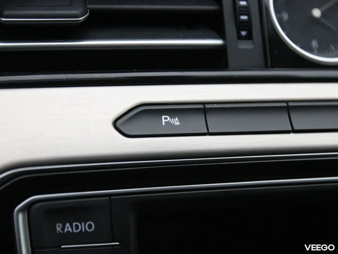 Volkswagen Passat 1.6 88kW