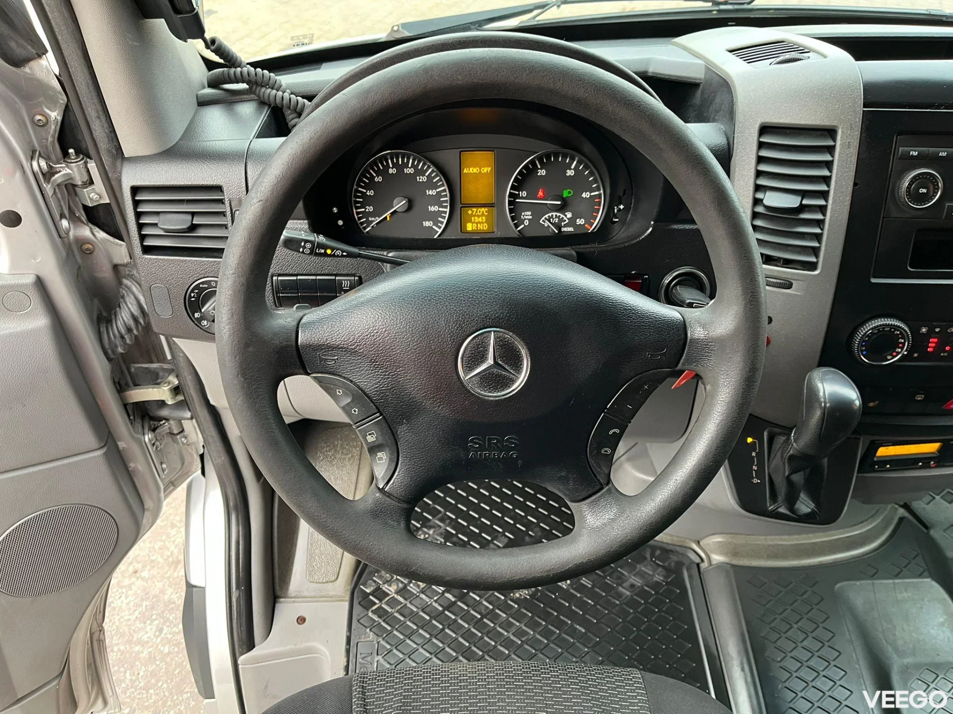 Mercedes-Benz Sprinter 13+1 SEATS / DRIVER AC 120kW