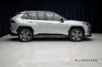 Toyota RAV4 Plug in AWD-i 306hk Style Drag B-Kamera MOMS 225kW thumbnail