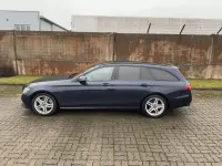 Mercedes-Benz E220 2.0 143kW thumbnail
