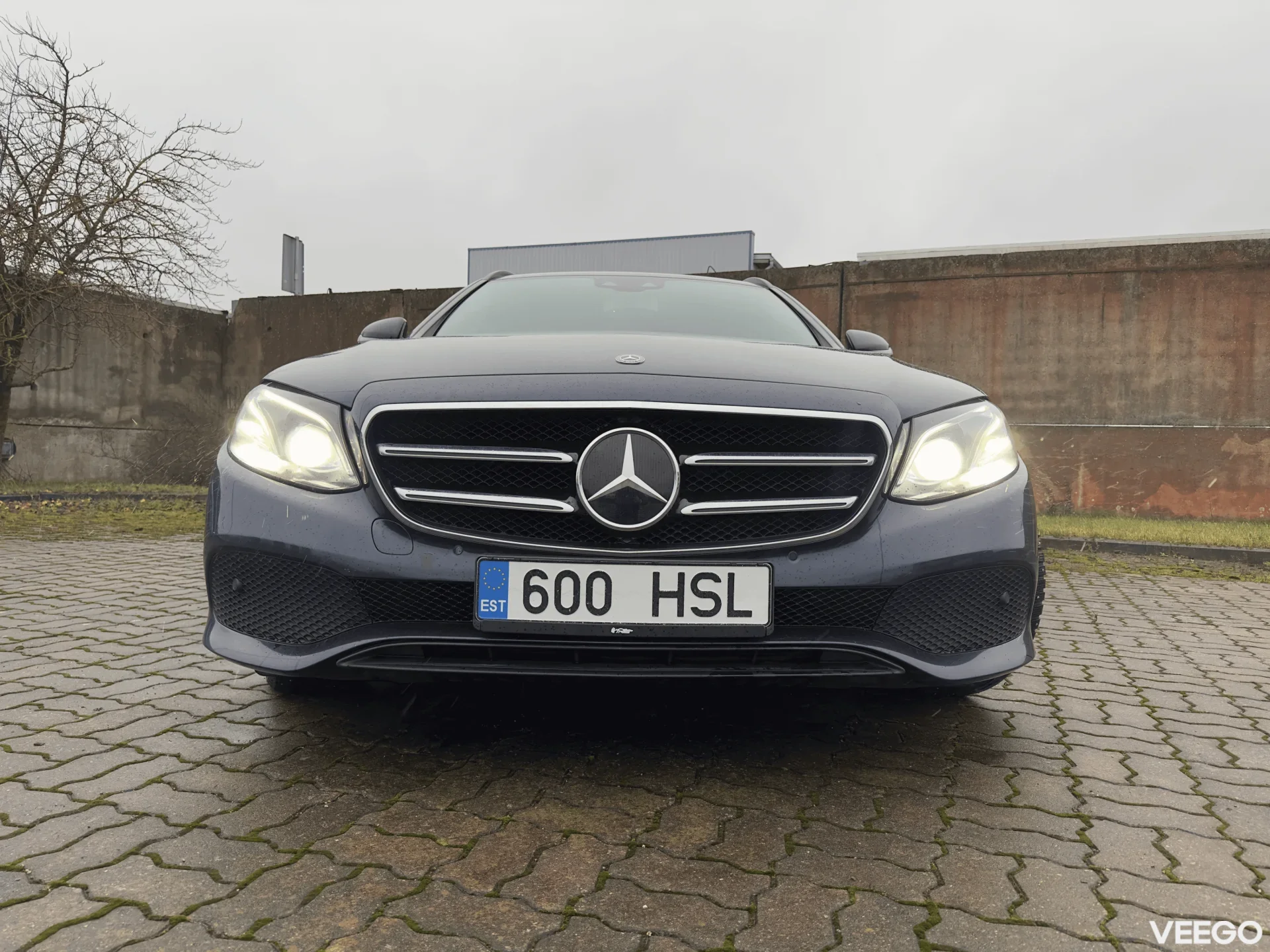 Mercedes-Benz E220 2.0 143kW
