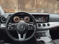 Mercedes-Benz E220 2.0 143kW thumbnail