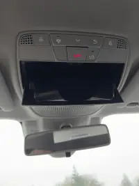 Mercedes-Benz E220 2.0 143kW thumbnail