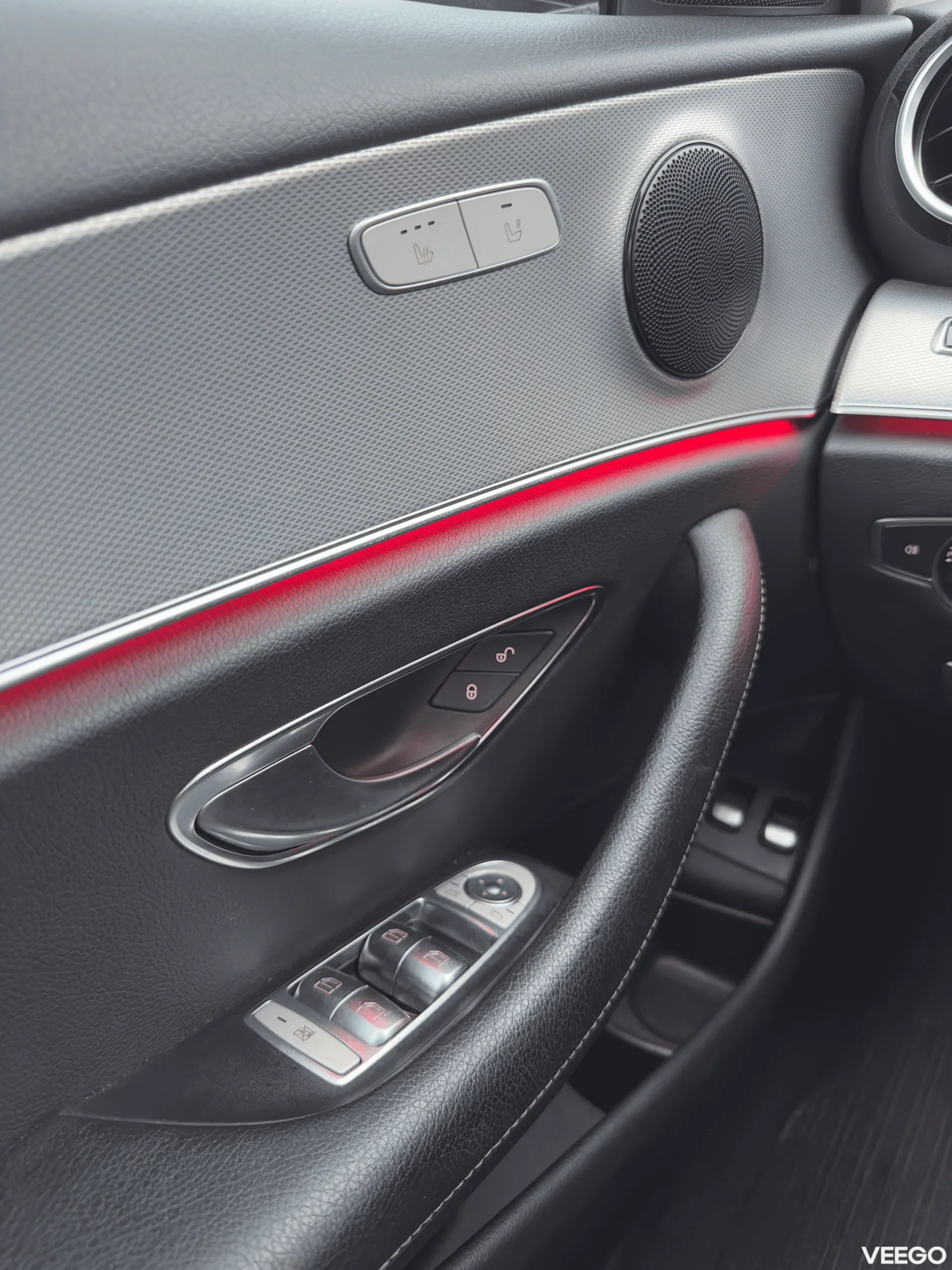 Mercedes-Benz E220 2.0 143kW