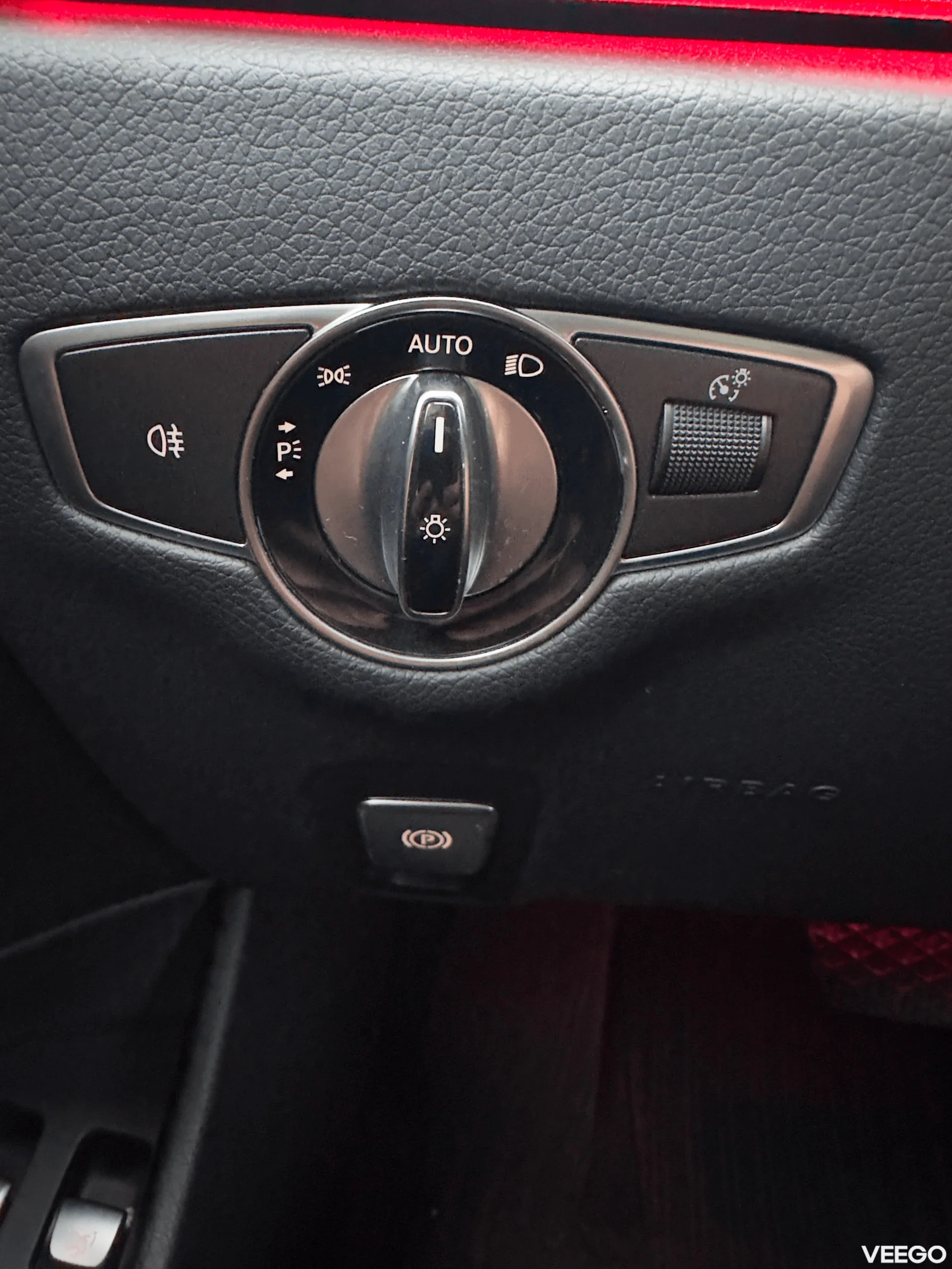 Mercedes-Benz E220 2.0 143kW