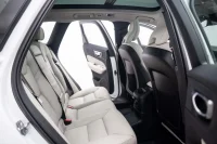 Volvo XC60 T8 Twin Engine Inscription AWD 2.0 299kW thumbnail