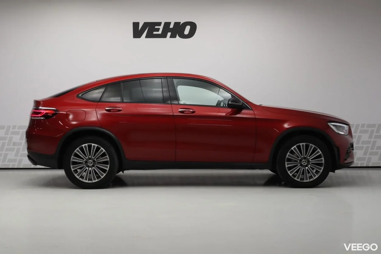 Mercedes-Benz GLC300 4Matic Coupe AMG 2 190kW