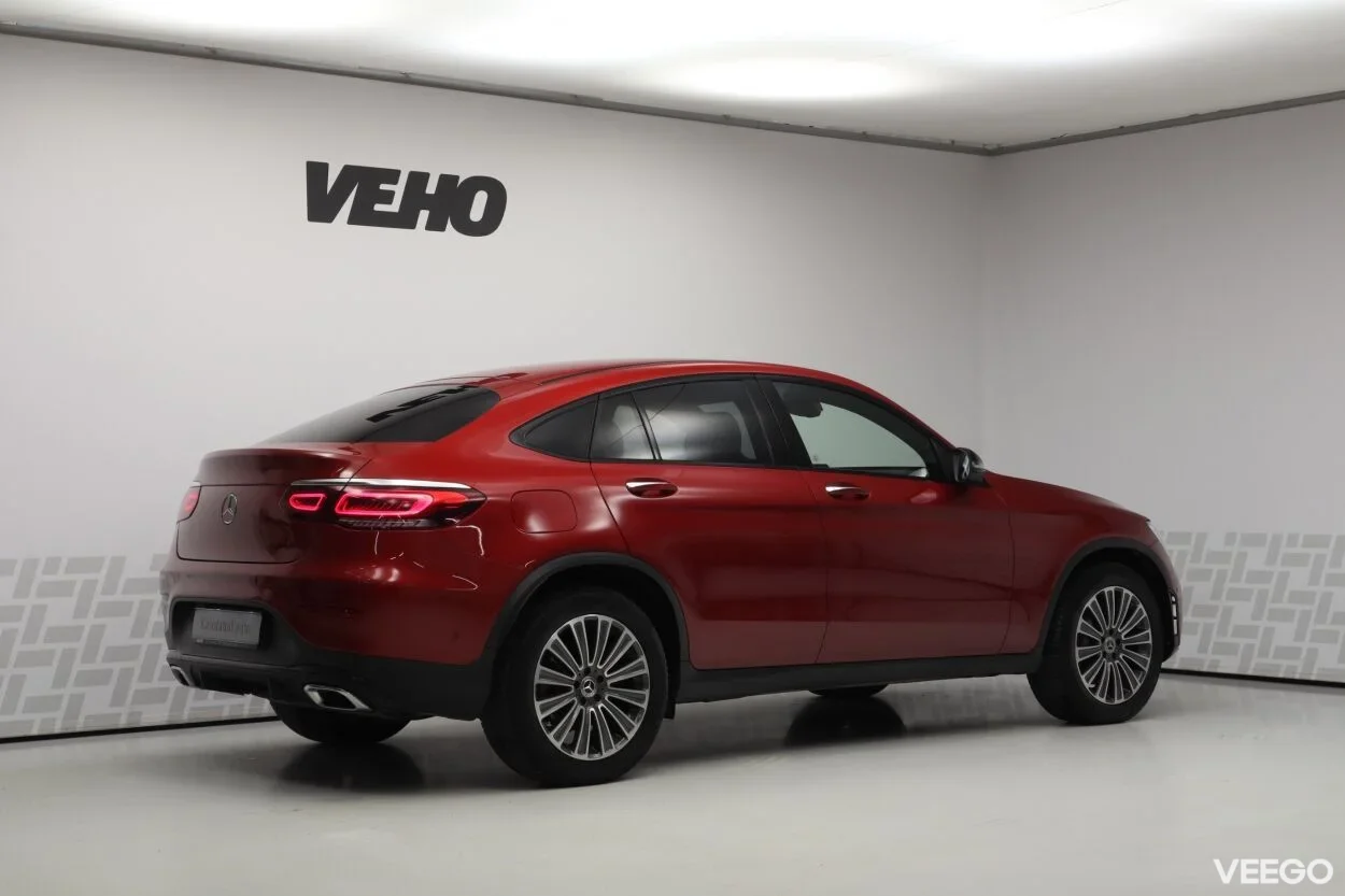 Mercedes-Benz GLC300 4Matic Coupe AMG 2 190kW