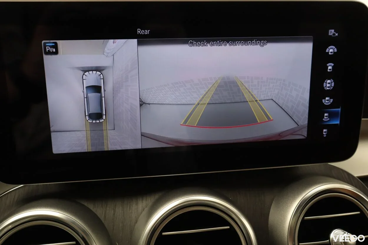 Mercedes-Benz GLC300 4Matic Coupe AMG 2 190kW