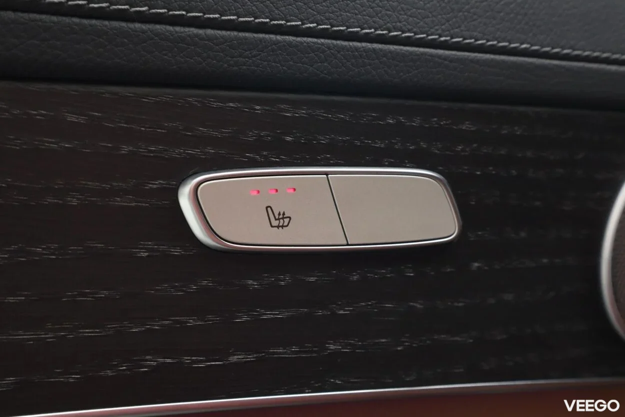 Mercedes-Benz GLC300 4Matic Coupe AMG 2 190kW