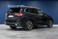 BMW X5 xDrive30d M-Sportpakett 3 210kW thumbnail