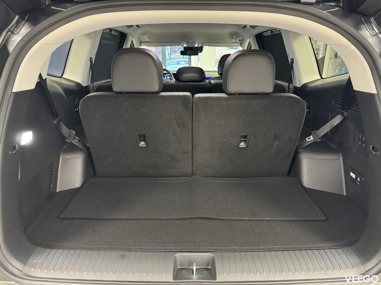 Hyundai IONIQ 9 0 226kW