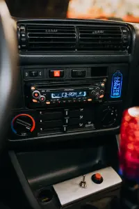 BMW 316 E30 2.8 142kW thumbnail