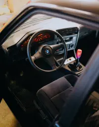 BMW 316 E30 2.8 142kW thumbnail