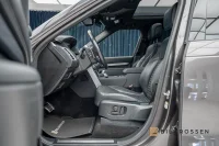 Land Rover Discovery D250 MHEV R-Dynamic 249hk Panorama 360 183kW thumbnail