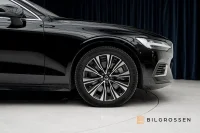 Volvo V60 Recharge T6 AWD 350hk Core Edition P-värmare 257kW thumbnail