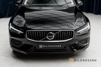 Volvo V60 Recharge T6 AWD 350hk Core Edition P-värmare 257kW thumbnail