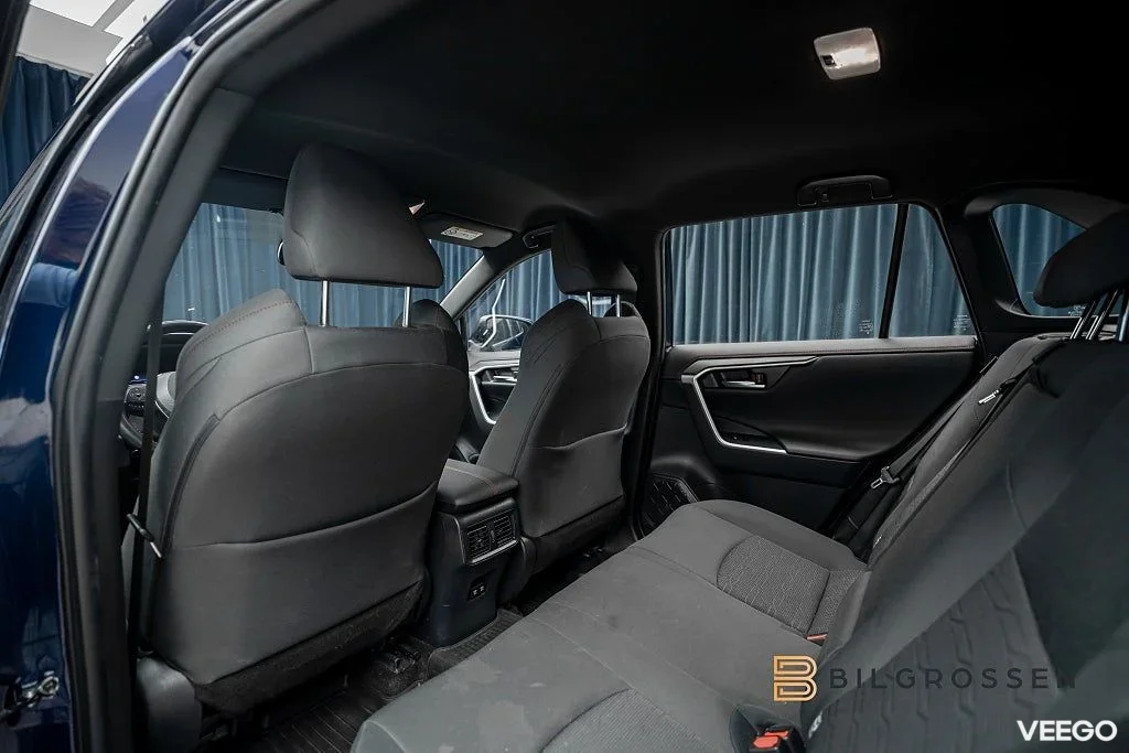 Toyota RAV4 Plug-in Hybrid E-CVT Active B-Kamera MOMS 225kW