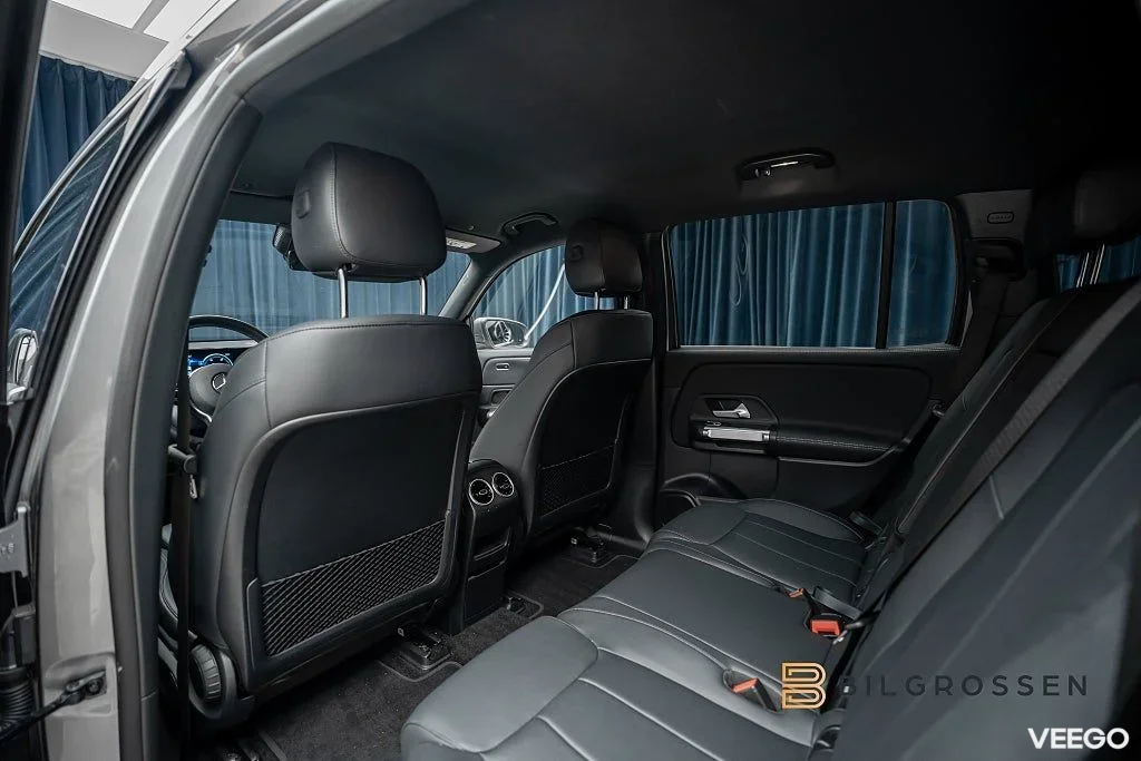 Mercedes-Benz EQB 300 4MATIC Progressive Värmare Kamera 168kW